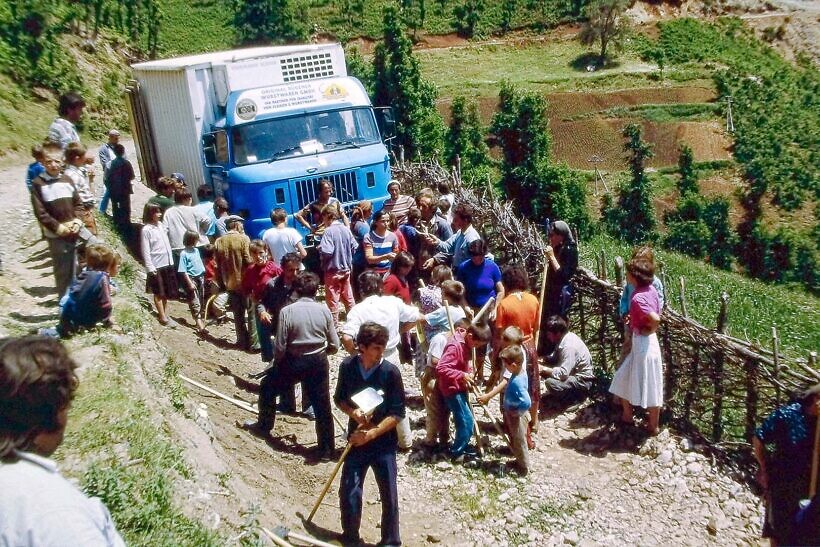 Në rrugën malore për në Bishnicë, 1993