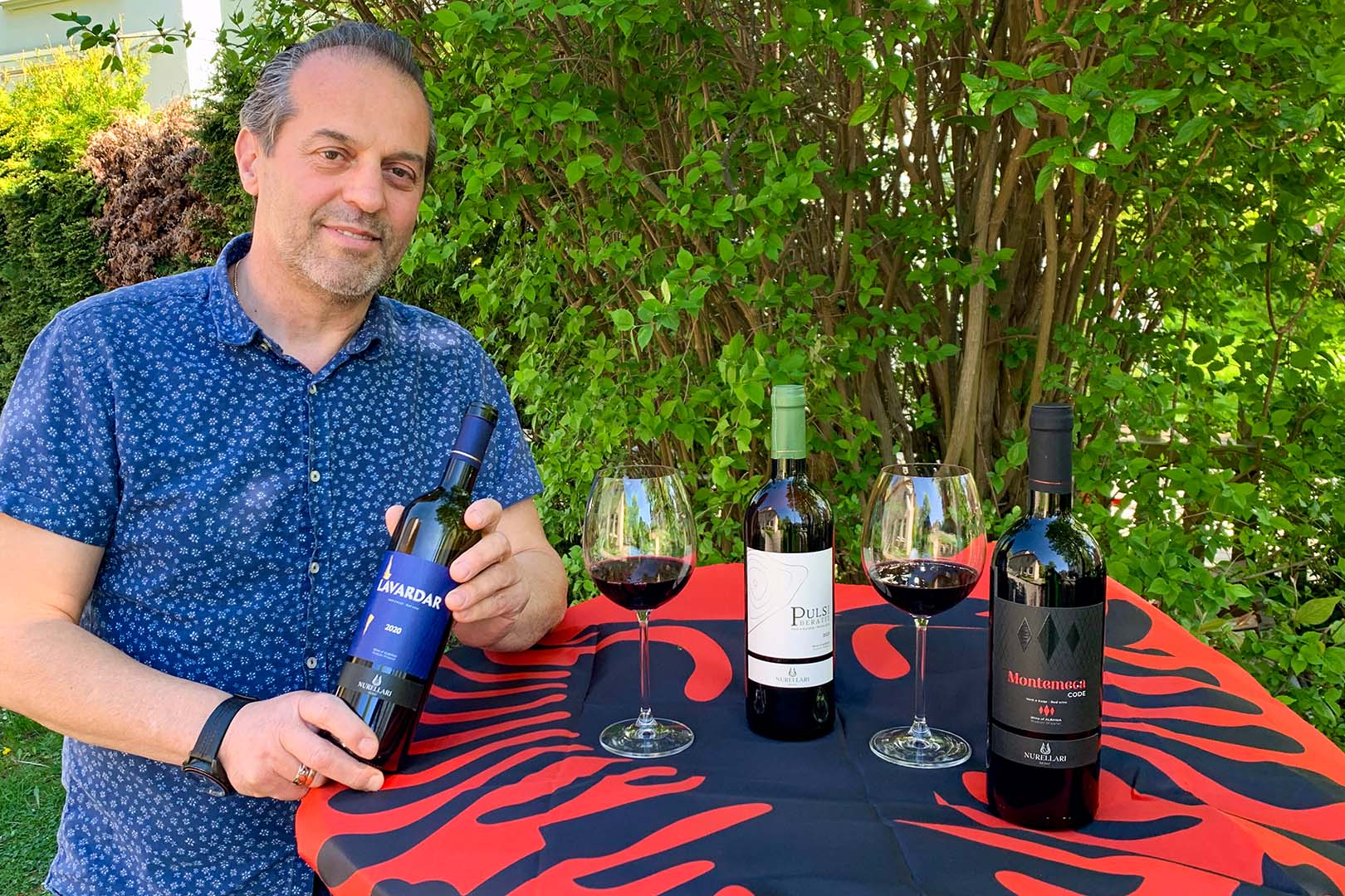 Gëzuar: Valter Kryemadhi präsentiert hochwertige Weine aus Albanien