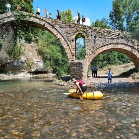 Historische Brücke bei Golik
